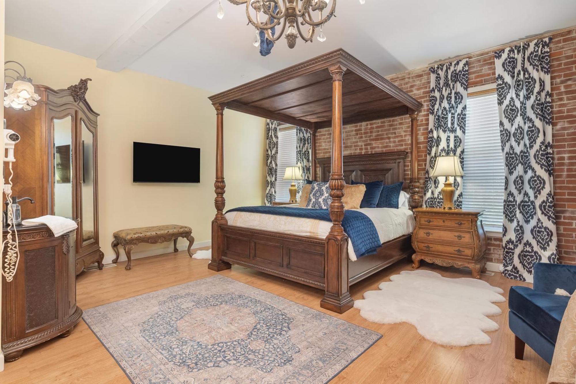 Beland Mansion-Royal Crown Suite! Fort Smith Exterior photo